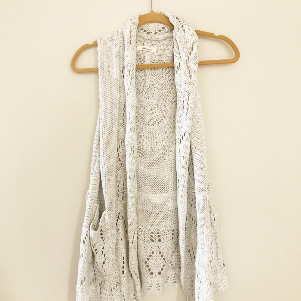 Long Crocheted sleeveless cardigan in grey